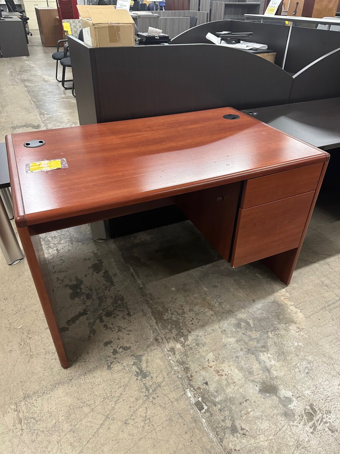 USED HON 10700 DESK - Carroll's Office Furniture